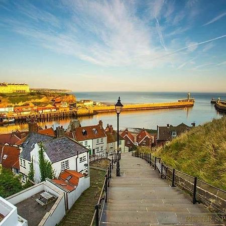 Cottages-Whitby - Bishops Cottage ウィットビー エクステリア 写真